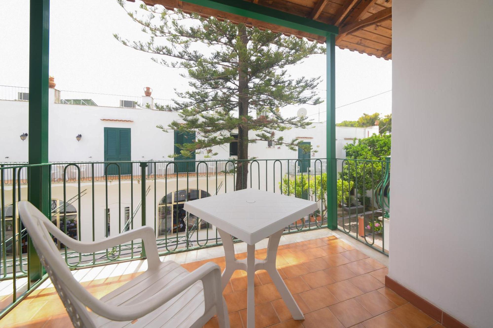 Hotel Pineta Ischia Kültér fotó
